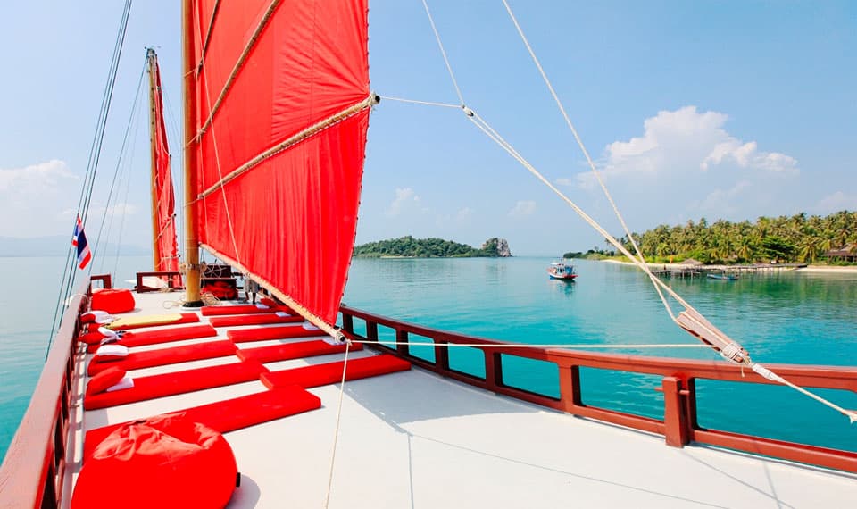 Sun deck Red Baron Junk